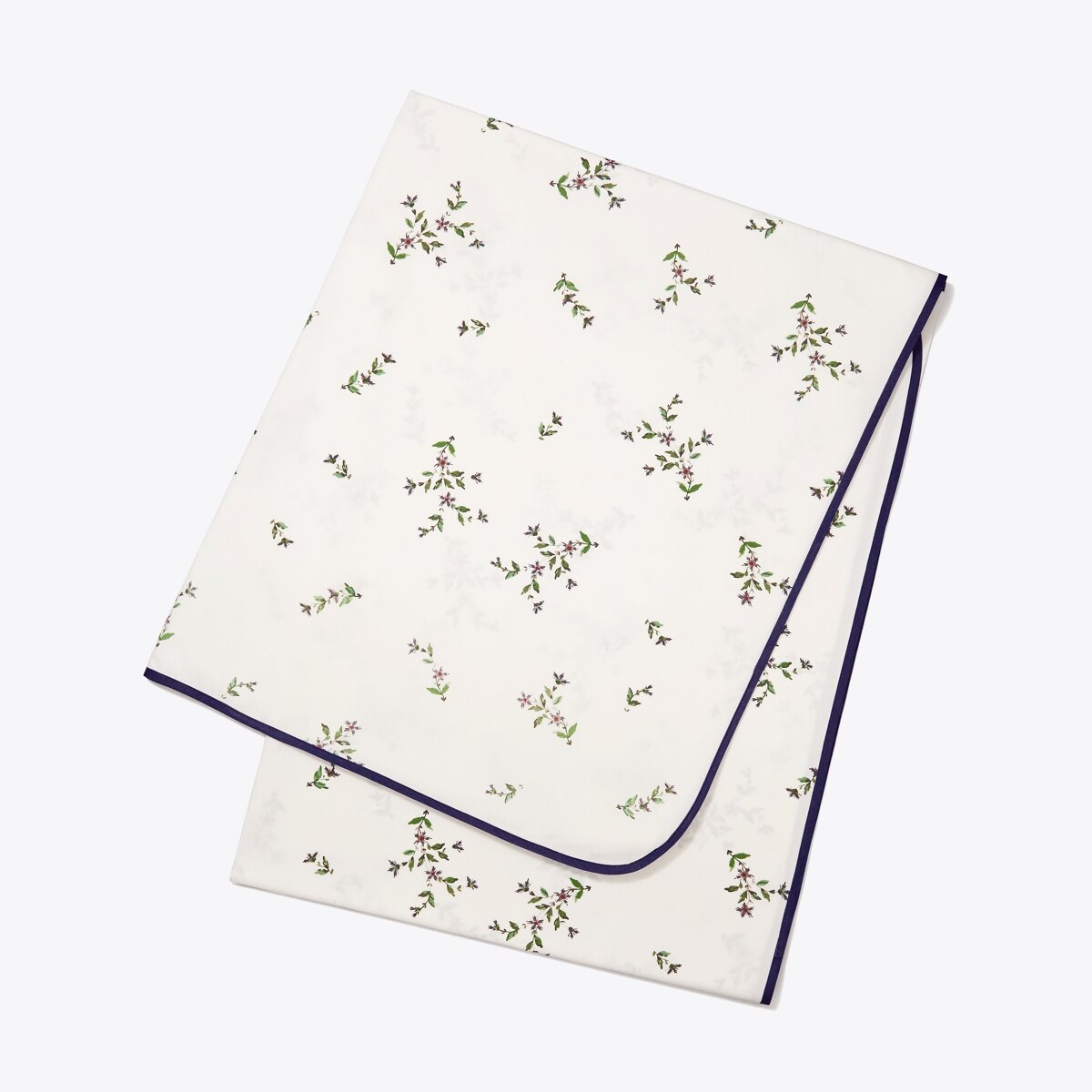 jolie-fleur-square-tablecloth-7022-front.TB_89507_104_SLFRO.pdp-1200x1200-1